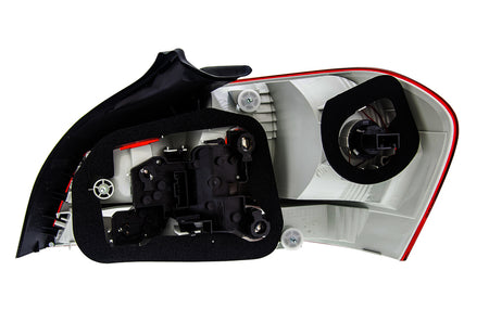 HELLA Tail Light Assembly - 009615091
