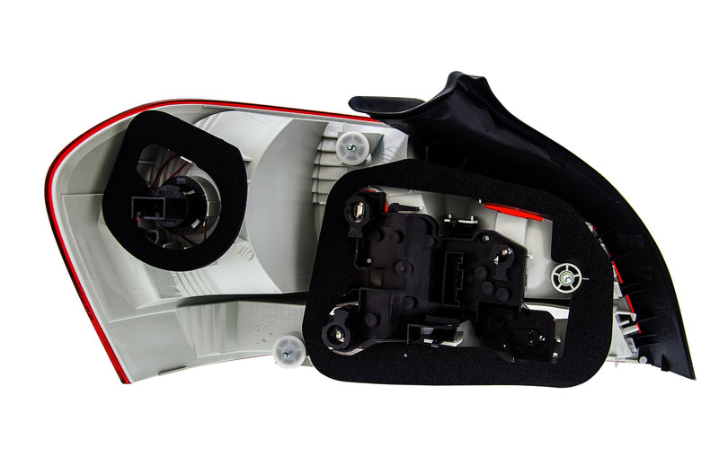 HELLA Tail Light Assembly - 009615101