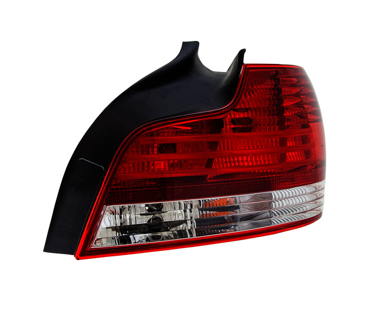 HELLA Tail Light Assembly - 009615101