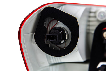 HELLA Tail Light Assembly - 009615101