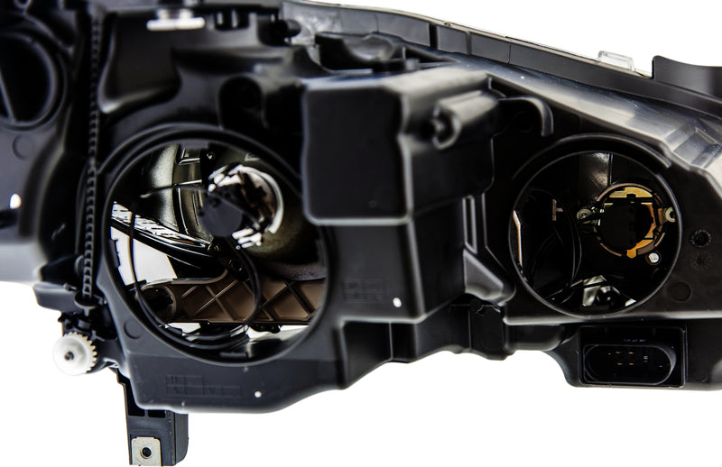 HELLA Headlight Assembly - 009647971