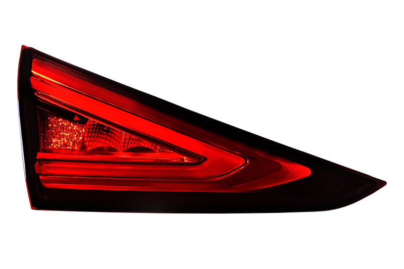 HELLA Tail Light Assembly - 013103111