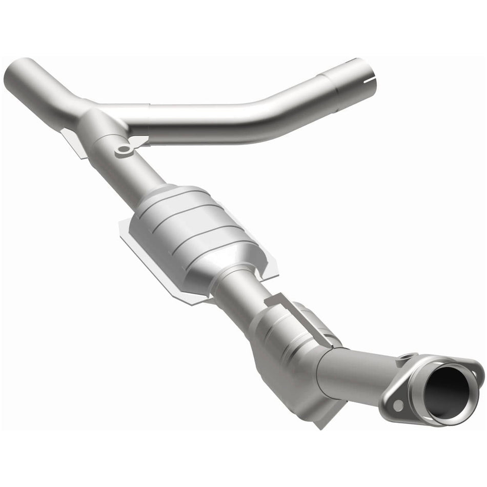 MagnaFlow Direct-Fit California Grade Catalytic Converter - 447157