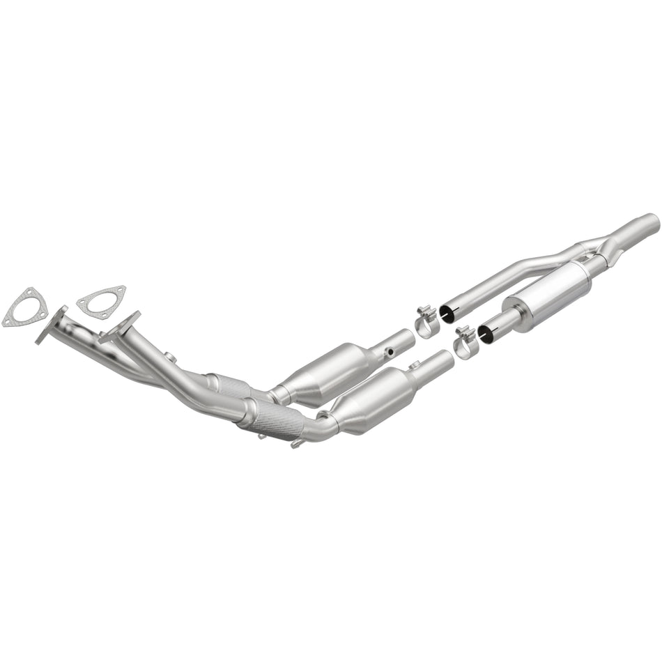 MagnaFlow Direct-Fit California Grade Catalytic Converter - 5461716