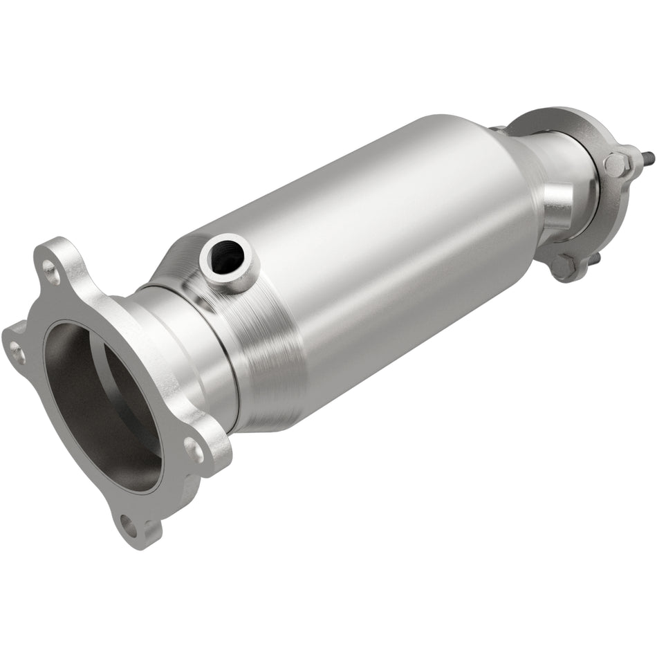 MagnaFlow Direct-Fit California Grade Catalytic Converter - 5561292