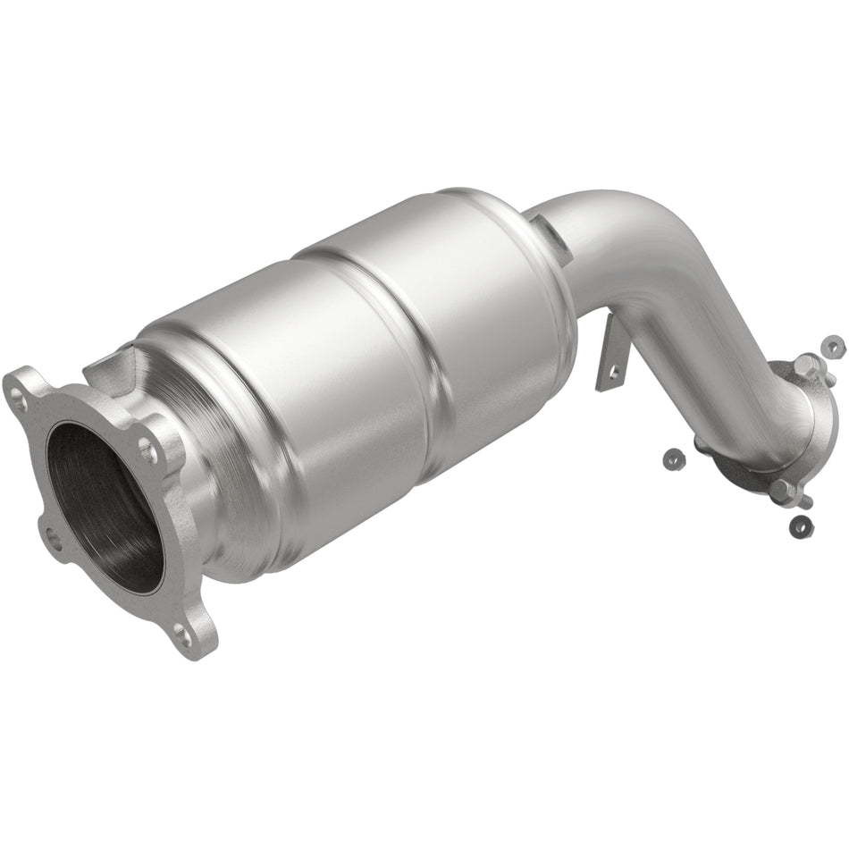 MagnaFlow Direct-Fit California Grade Catalytic Converter - 5561352