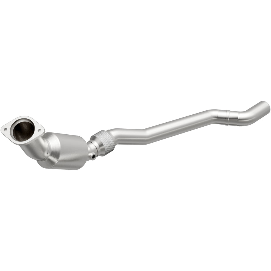 MagnaFlow Direct-Fit California Grade Catalytic Converter - 5561585