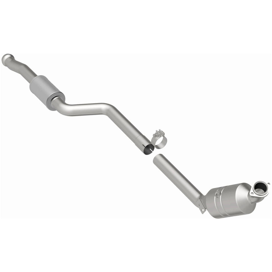 MagnaFlow Direct-Fit California Grade Catalytic Converter - 5561916