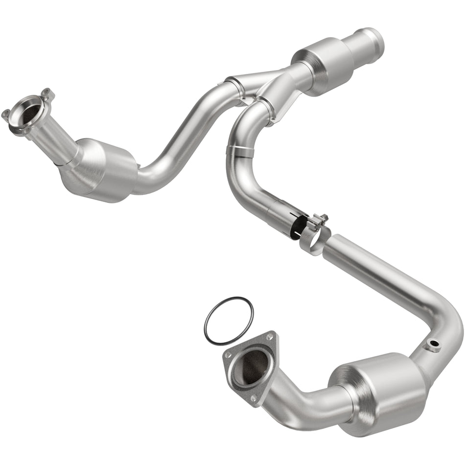 MagnaFlow Direct-Fit California Grade Catalytic Converter - 5582616